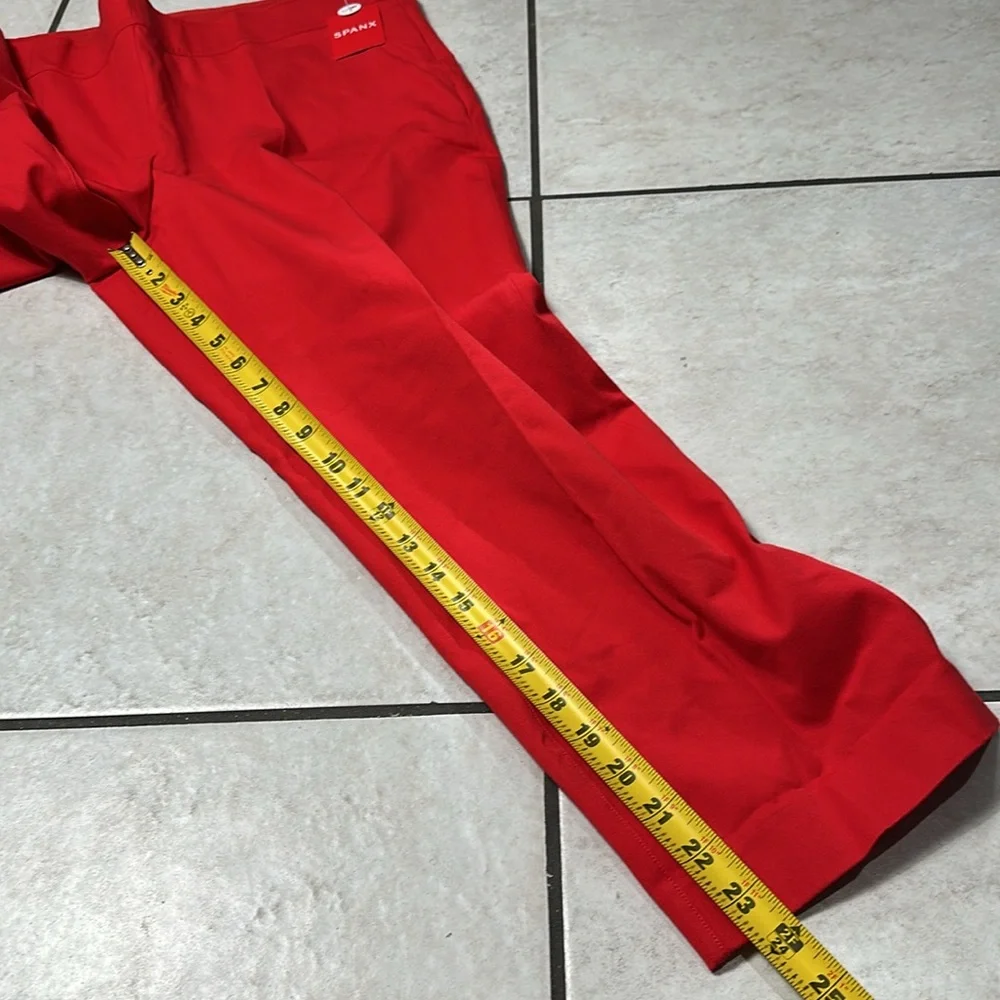 NWT SPANX On-the-Go Ankle Slim Straight Pant True‎ Red
